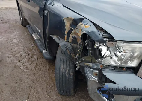 2010 Toyota Tundra Grade 4.6L V8 z USA, uszkodzony, nr VIN 5TFUM5F13AX004345